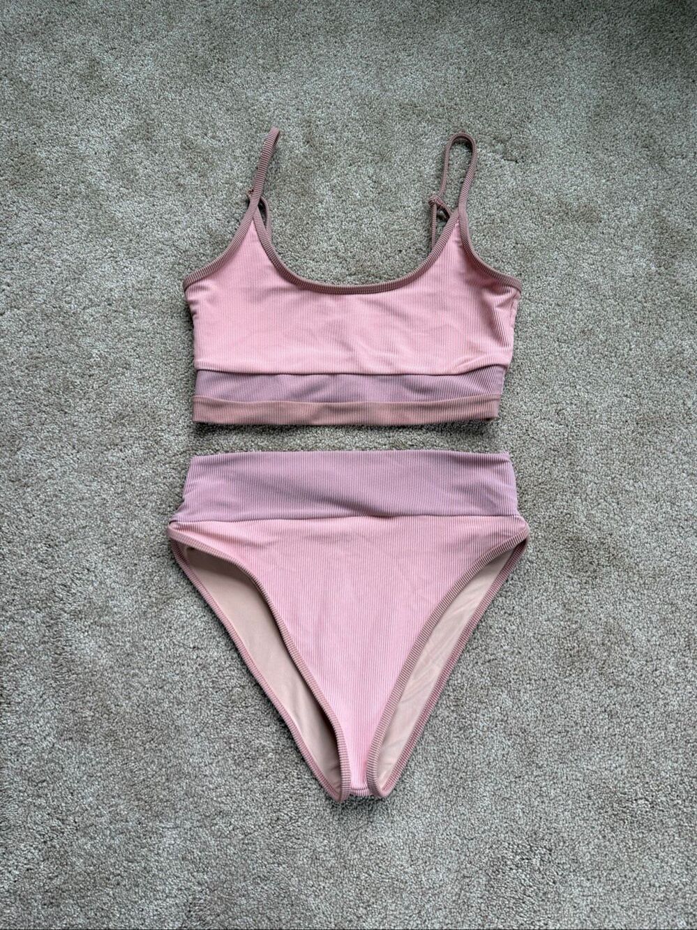 Beach Riot Eva Bikini - Picture 2 of 4